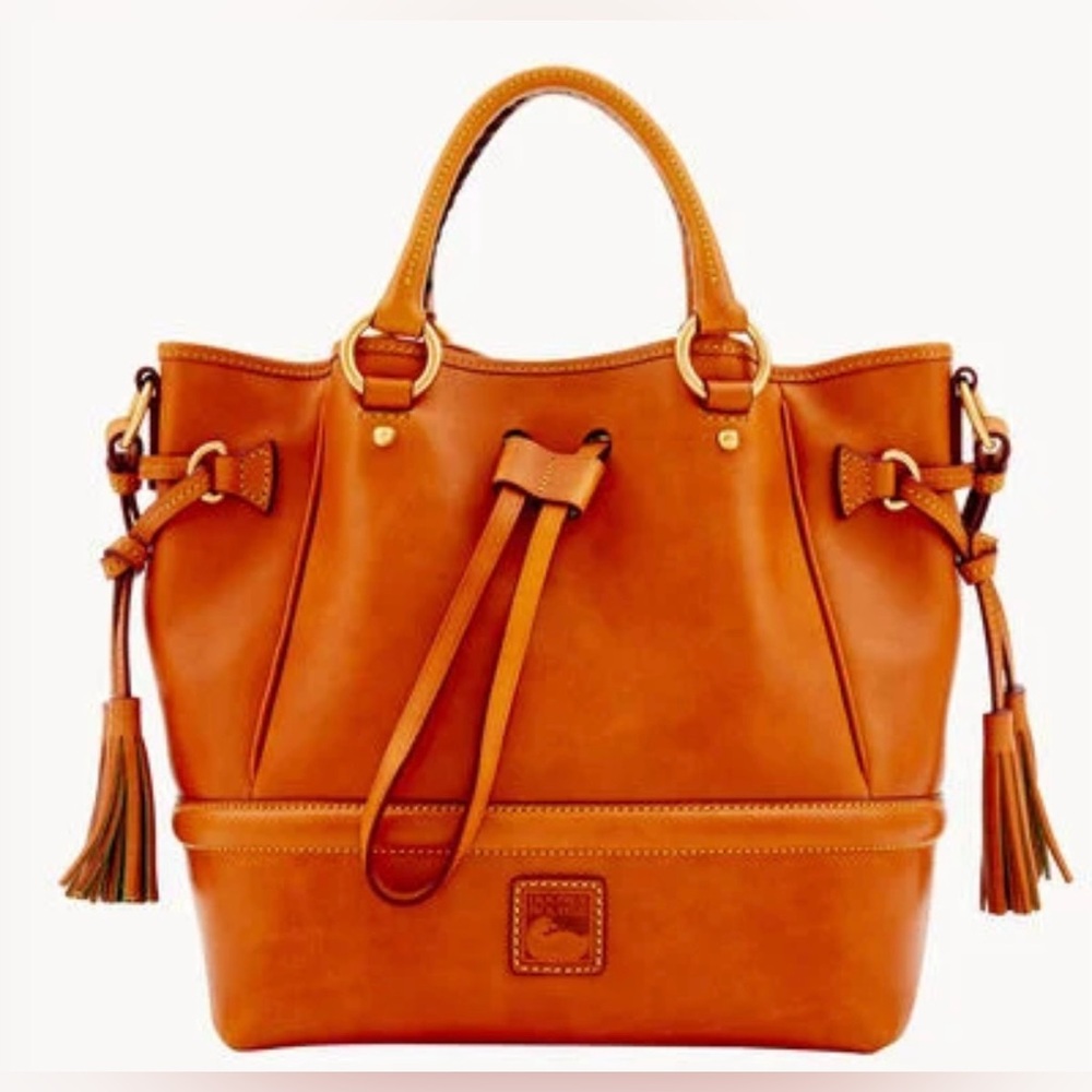 🧡 Authentic Dooney and Bourke Florentine Buckley Bag in Natural 🧡 - Picture 1 of 14